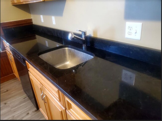 Photo - 189 Hope Ave Apartments Unit 189