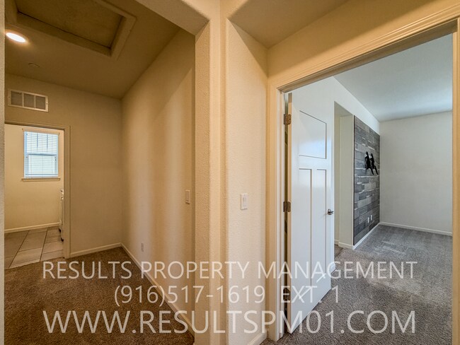 Photo - Beautiful Roseville 4 Bedroom Home