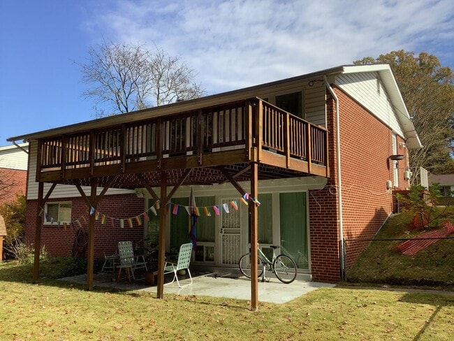 7514 Sweetbriar Dr - 7514 Sweetbriar Dr Unidad #2 (LL)