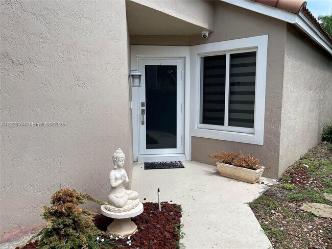 Photo - 10101 NW 5th St