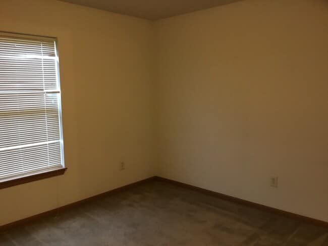 Photo - 2400 Hopkins Dr Unit 2400 Hopkins