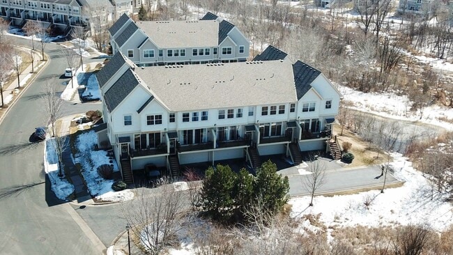 Photo - 4665 Victor Path