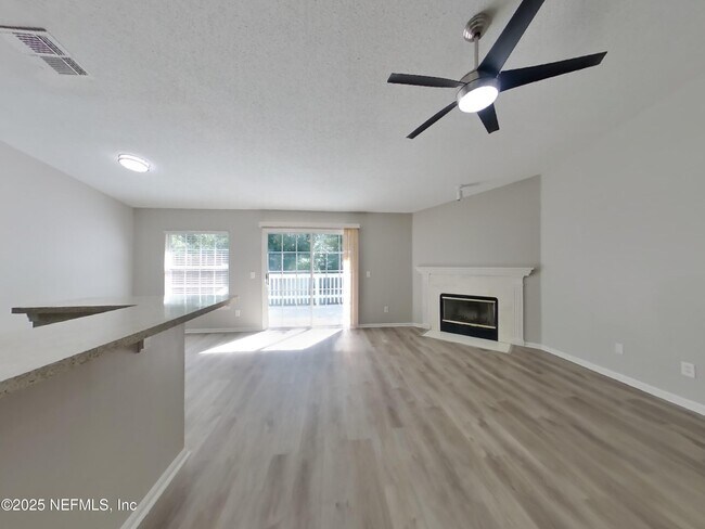 Photo - 1020 Woodbridge Hollow N