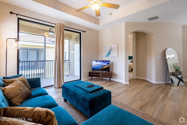 Building Photo - 135 Calle el Jardin Unit 201 Rental