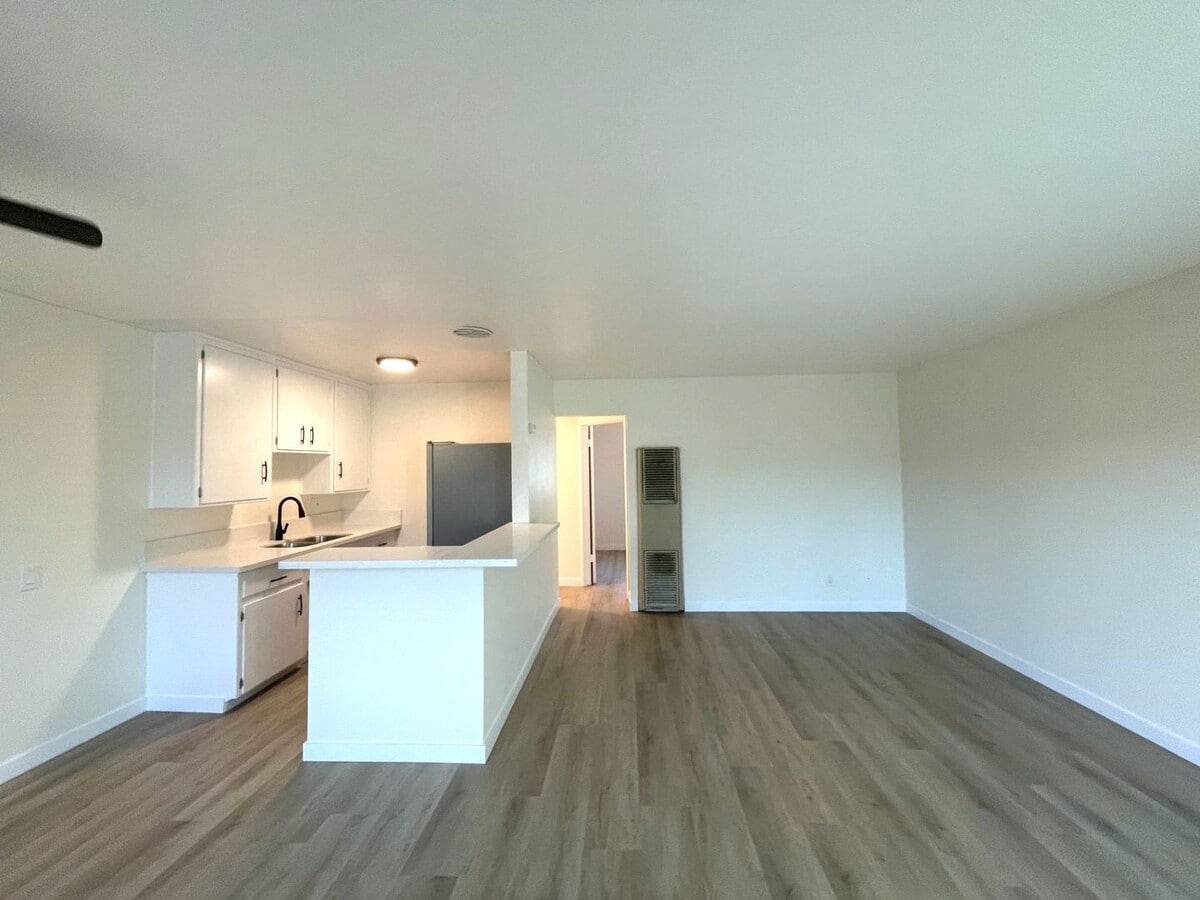 Photo - LK4119 (RUBS)