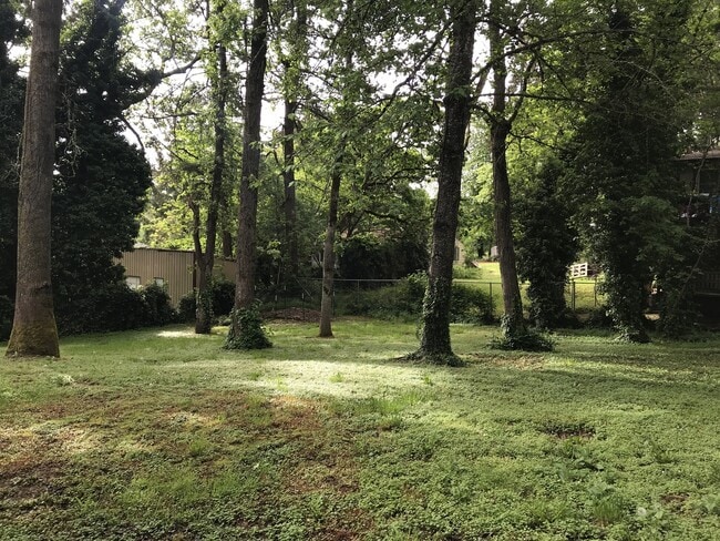 Photo - 360 Bradley Dr SE
