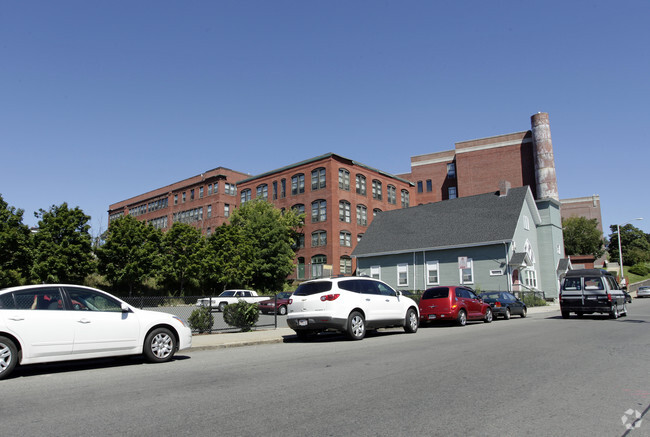 Cobbet Hill - Cobbet Hill Apartments