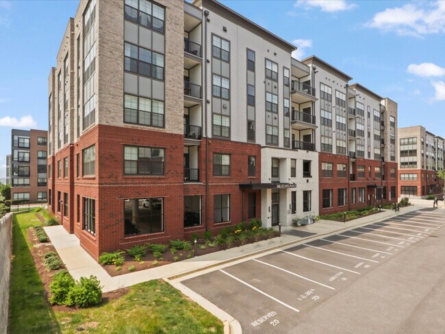 Photo - 106 Saint Ives Pl Unit #207