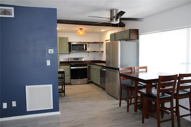 Photo - 1100 Martinique Dr Unidad 203