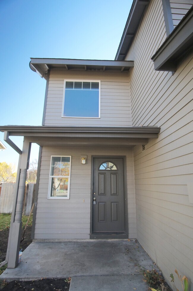 Photo - 2264 Southwest Reindeer Avenue