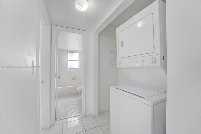 Photo - 8620 N Sherman Cir Condo Unit 201