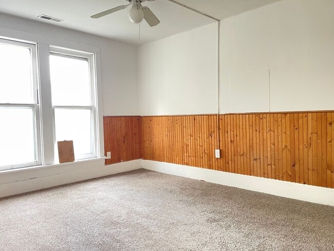 Photo - 2123 Ave A Unidad #2 (Top)