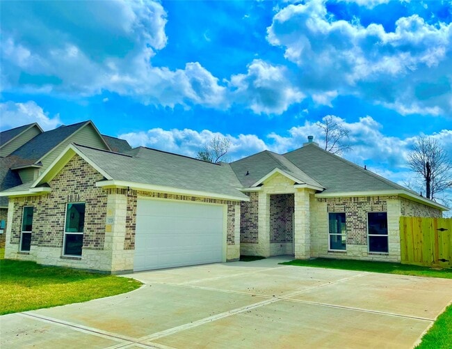 Photo - 12328 N Chestnut Hls Dr
