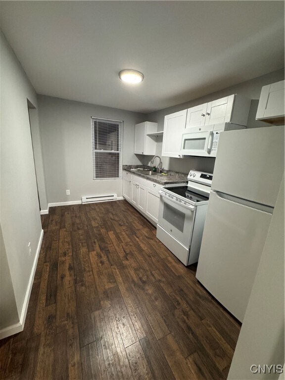 Photo - 121 E Main St