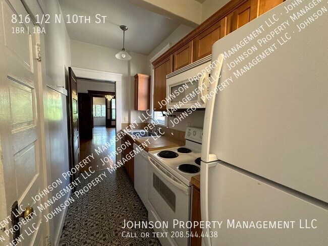 Photo - Check out this Vintage Apartments in Histo...