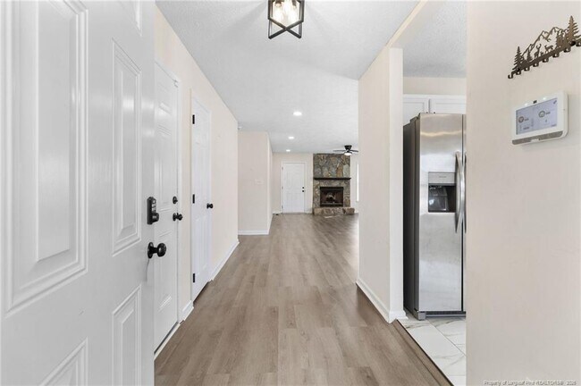 Photo - 166 Oakview Dr