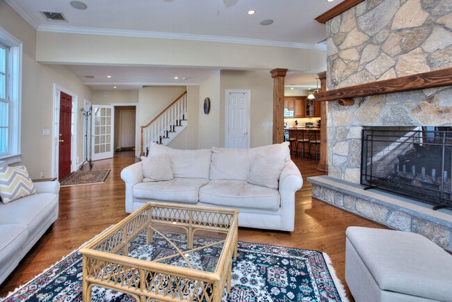 Photo - 1 Vineyard Ln