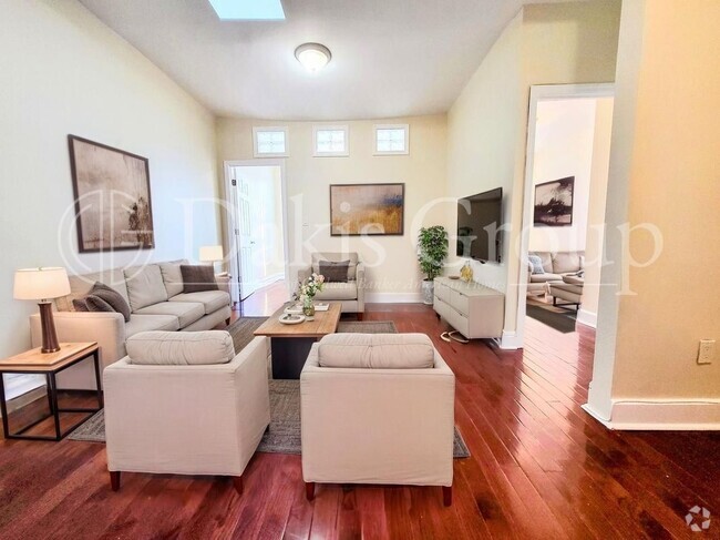 Building Photo - 45-07 Ditmars Blvd Rental