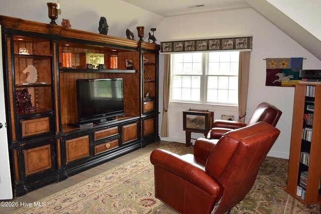 Photo - 245 Blue Valley Rd