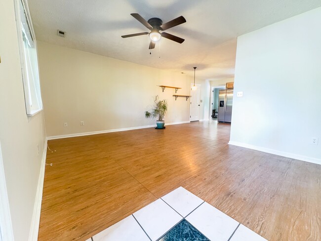 Photo - 313 Bountiful Ln