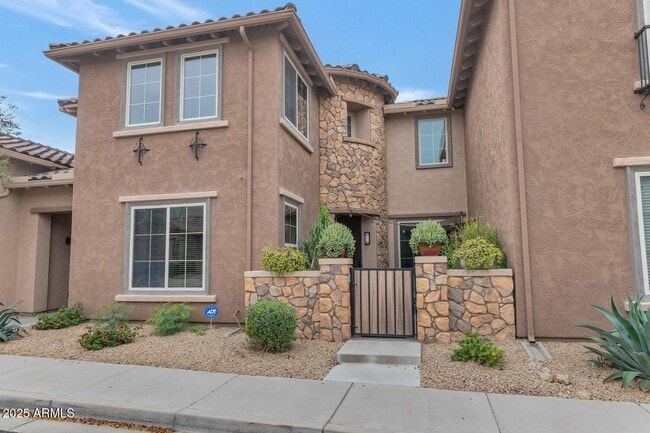 Photo - 3911 E Cat Balue Dr Townhome