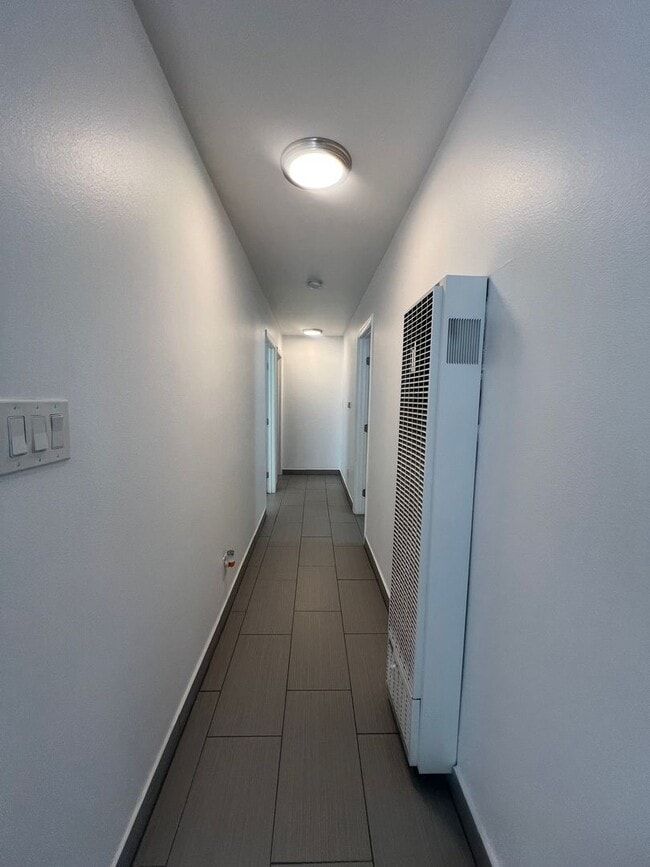8677 Dearborn Ave Unit 8677 Dearborn APT A