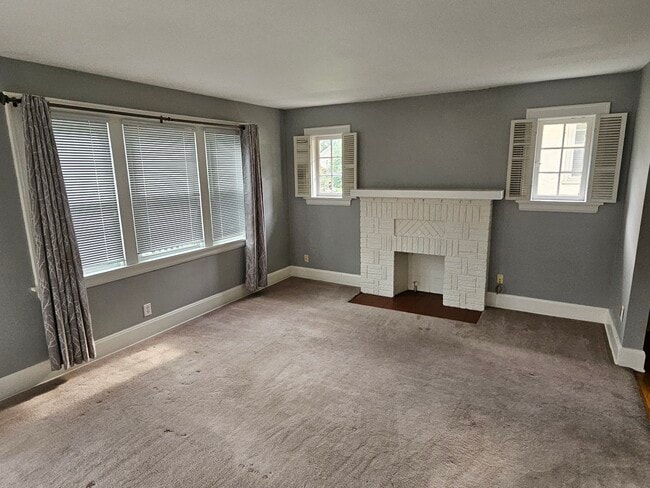 Building Photo - 3256 Nash Ave Unit 3256