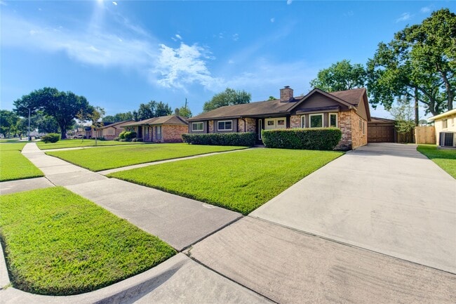 Photo - 11511 Brook Meadows Ln