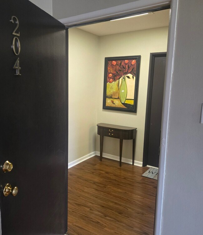 5939 Nagel Ave Unit 204