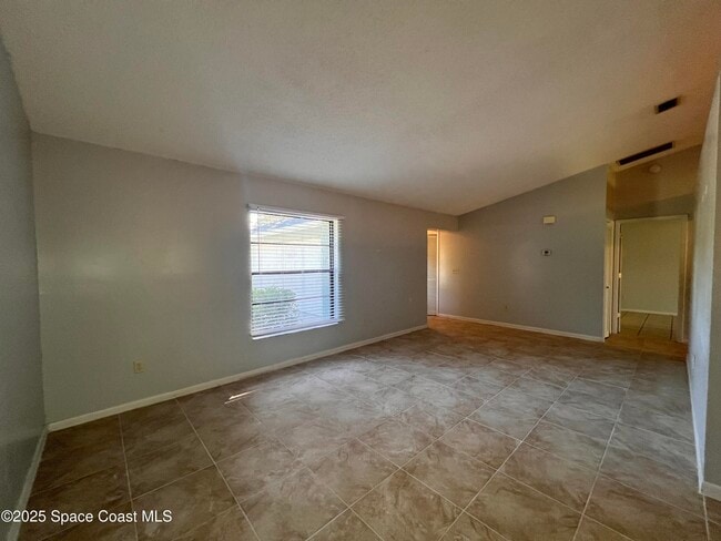 Photo - 1480 Amador Ave NW
