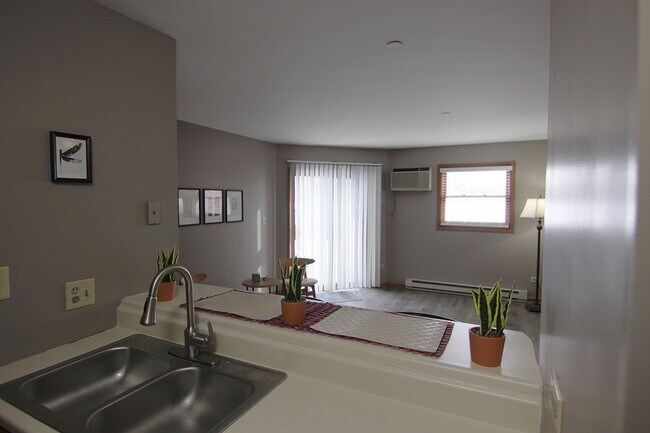 Photo - 1375 Cunat Ct Unit 1C