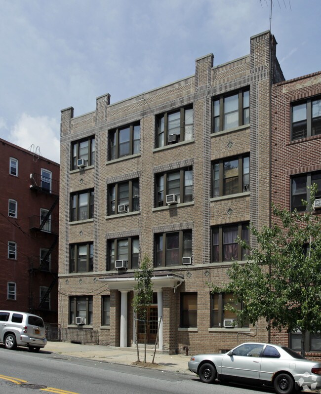 Photo - 245 McLean Ave