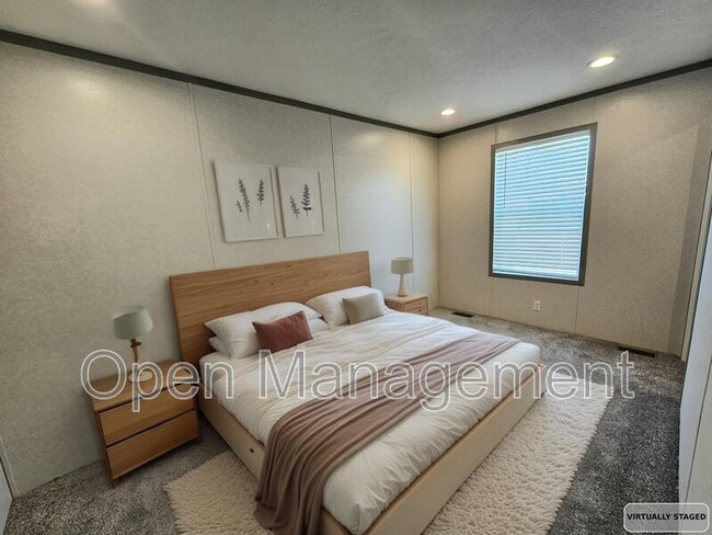 Photo - 700 S 12th St