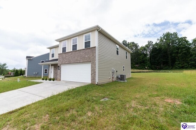 Photo - 104 Ashwood Ave