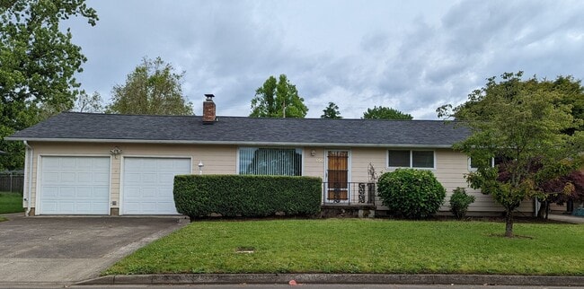 Building Photo - 3-Bedroom, 1-Bath Home Near River Road In ...