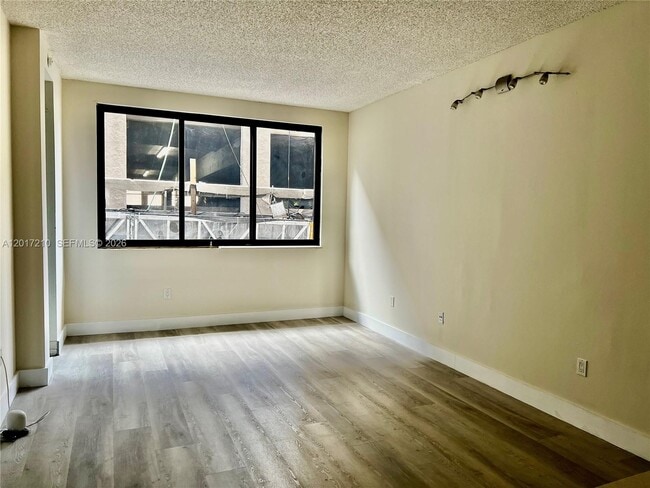Photo - 540 Brickell Key Dr Unit 218