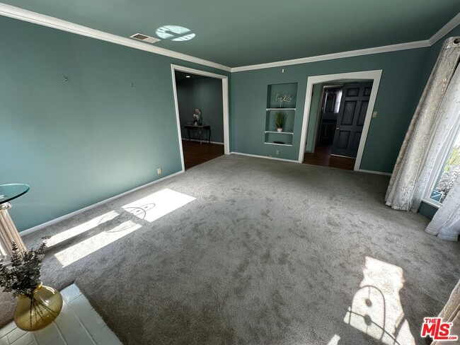 Photo - 3791 Olmsted Ave