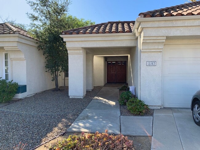 13742 Grand Isle Dr
