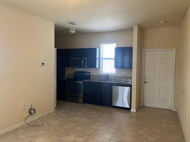 Photo - 9448 SW 171st Pl Unit Studio