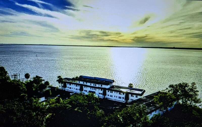 Photo - 1660 River Rd