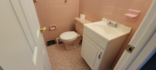 Photo - 310 Hoffnagle st