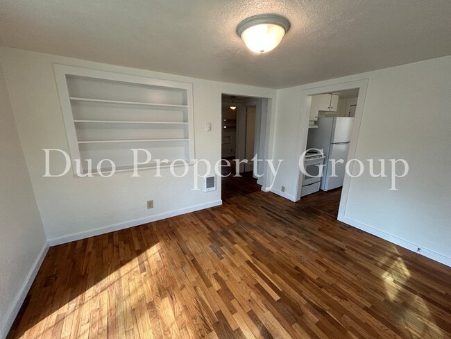 Photo - 13th & Chambers Unit Chambers