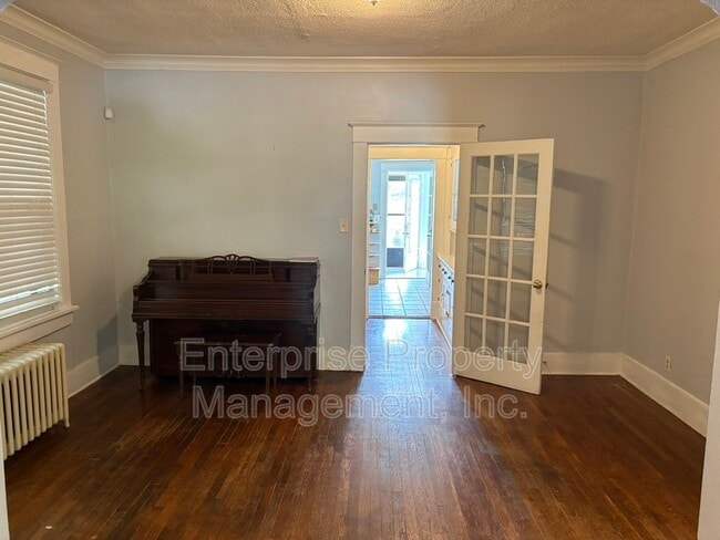 Photo - 2371 Parkway Pl