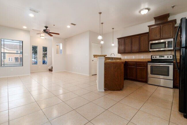 Photo - 1204 W Fig Ave Unit 4