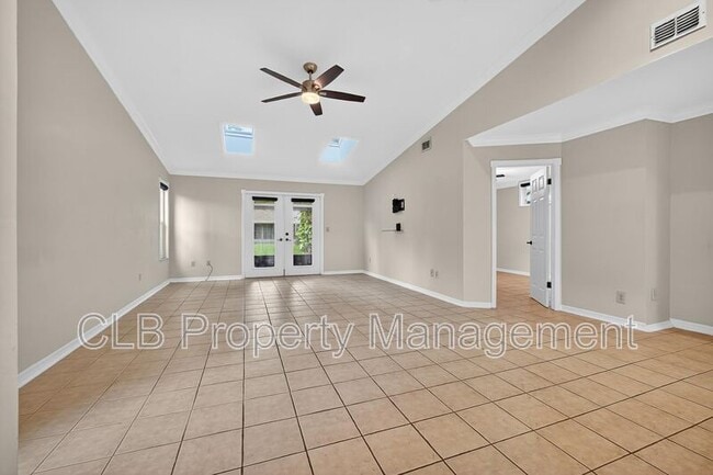 Photo - 115 Bob White Ct
