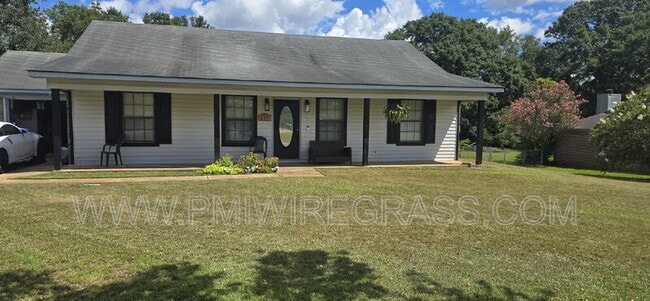 Building Photo - 115 Blossom Dr