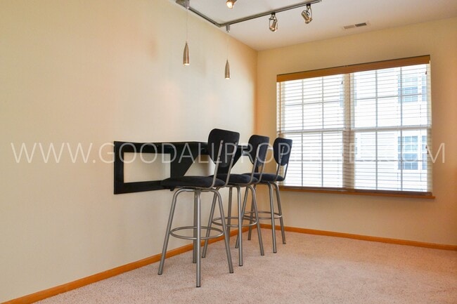 Photo - 2 Bath Town home in Urbandale with a 2-car attached garage