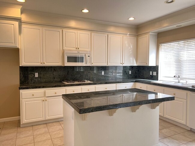 Photo - 9307 Swan Lake Dr
