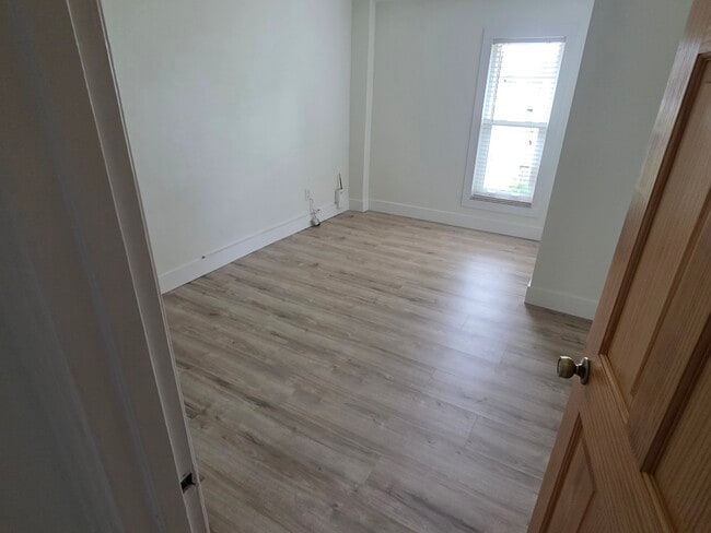 Photo - 1527 Tangerine St