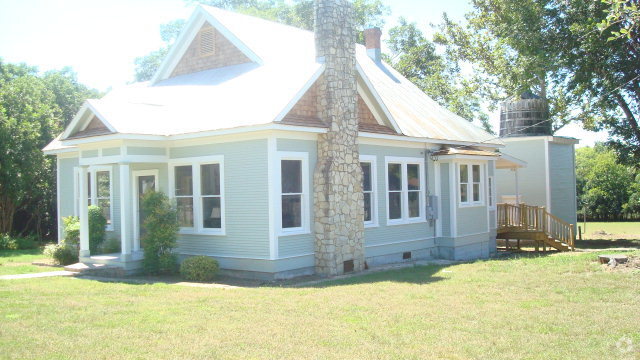 Building Photo - 119 Idlewilde Blvd Rental